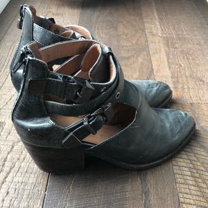 Jeffrey Campbell Everwell Booties